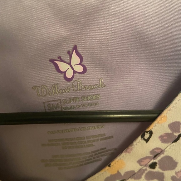 Scrub top - Picture 2 of 2